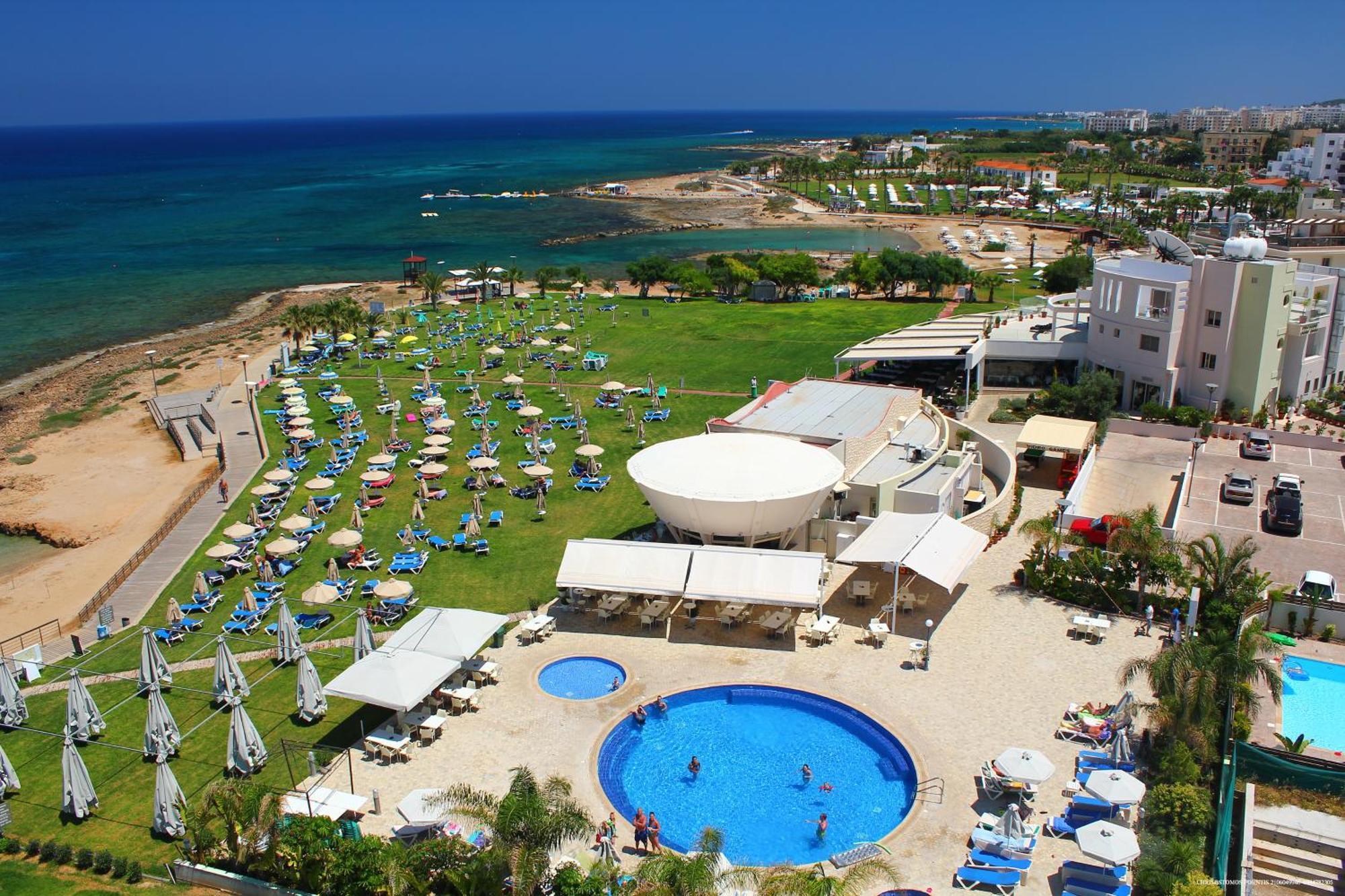 Polyxenia Isaak Luxury Villas And Apartments Protaras Extérieur photo