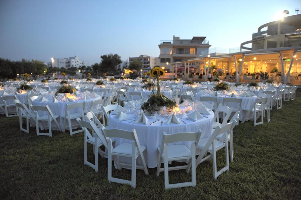 Polyxenia Isaak Luxury Villas And Apartments Protaras Extérieur photo