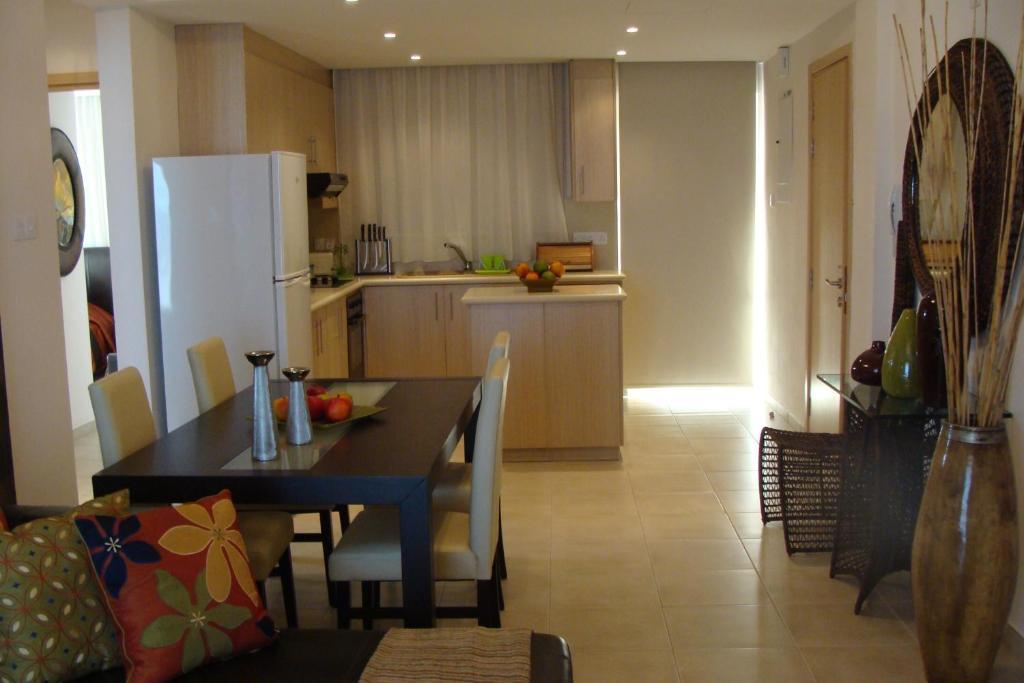 Polyxenia Isaak Luxury Villas And Apartments Protaras Extérieur photo