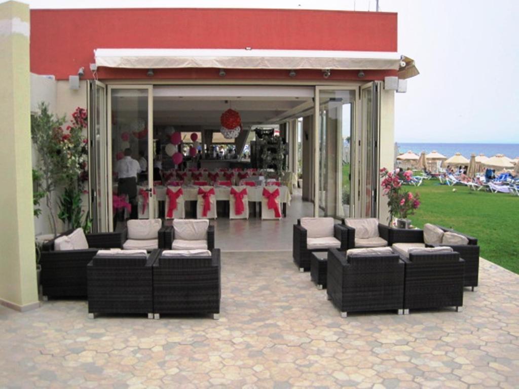 Polyxenia Isaak Luxury Villas And Apartments Protaras Extérieur photo