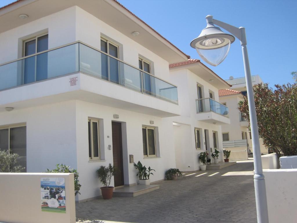 Polyxenia Isaak Luxury Villas And Apartments Protaras Chambre photo
